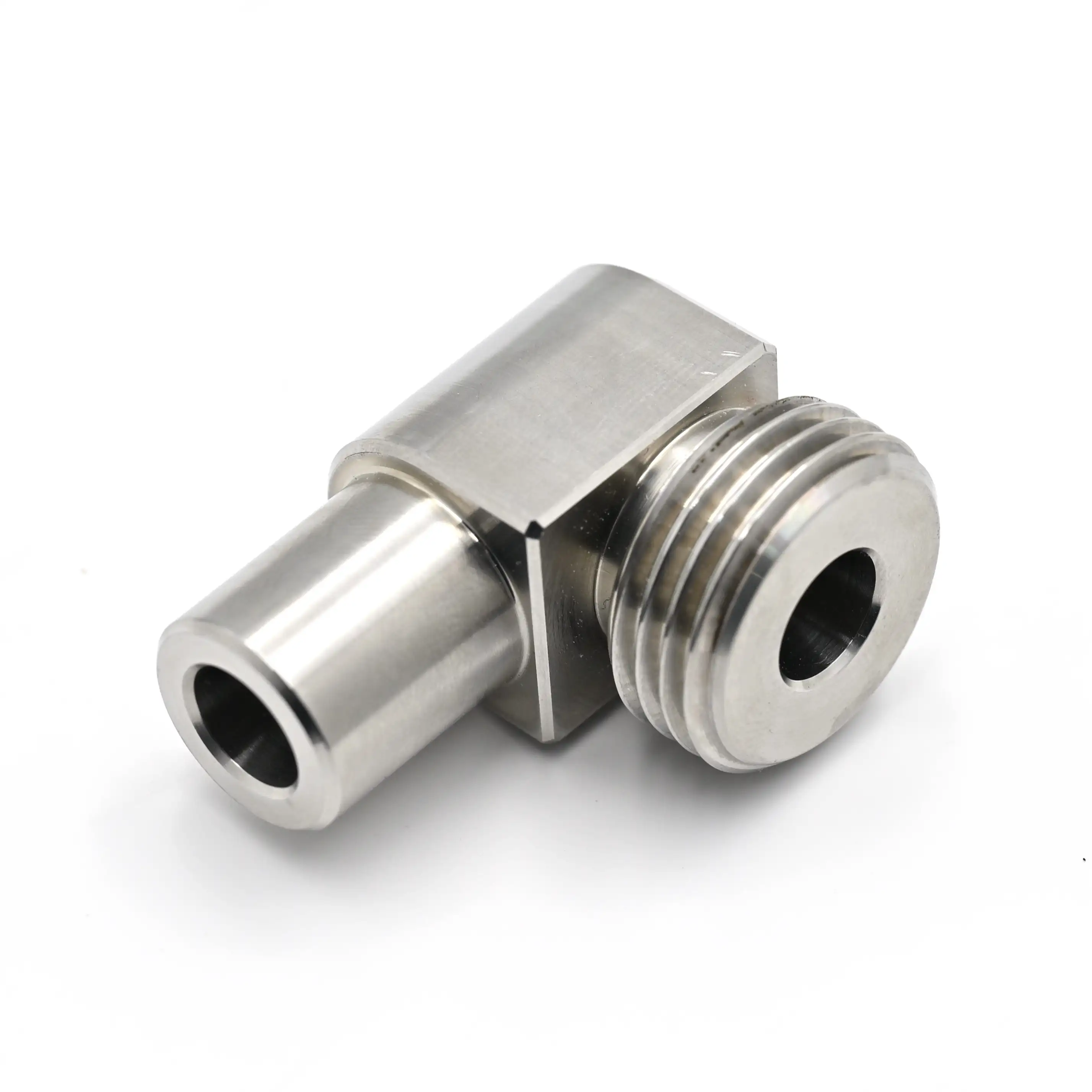 Dimensiones del conector de refrigeracion